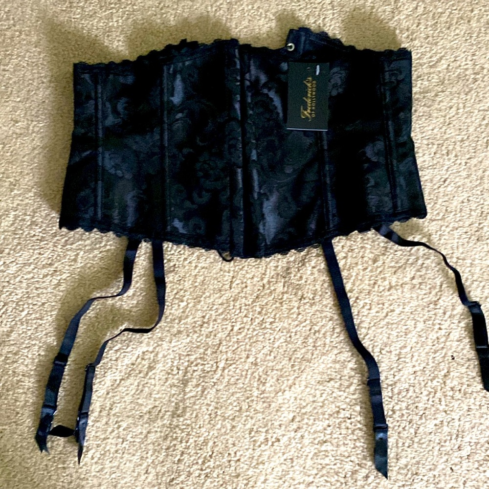 Frederick’s of Hollywood large black waspie corset